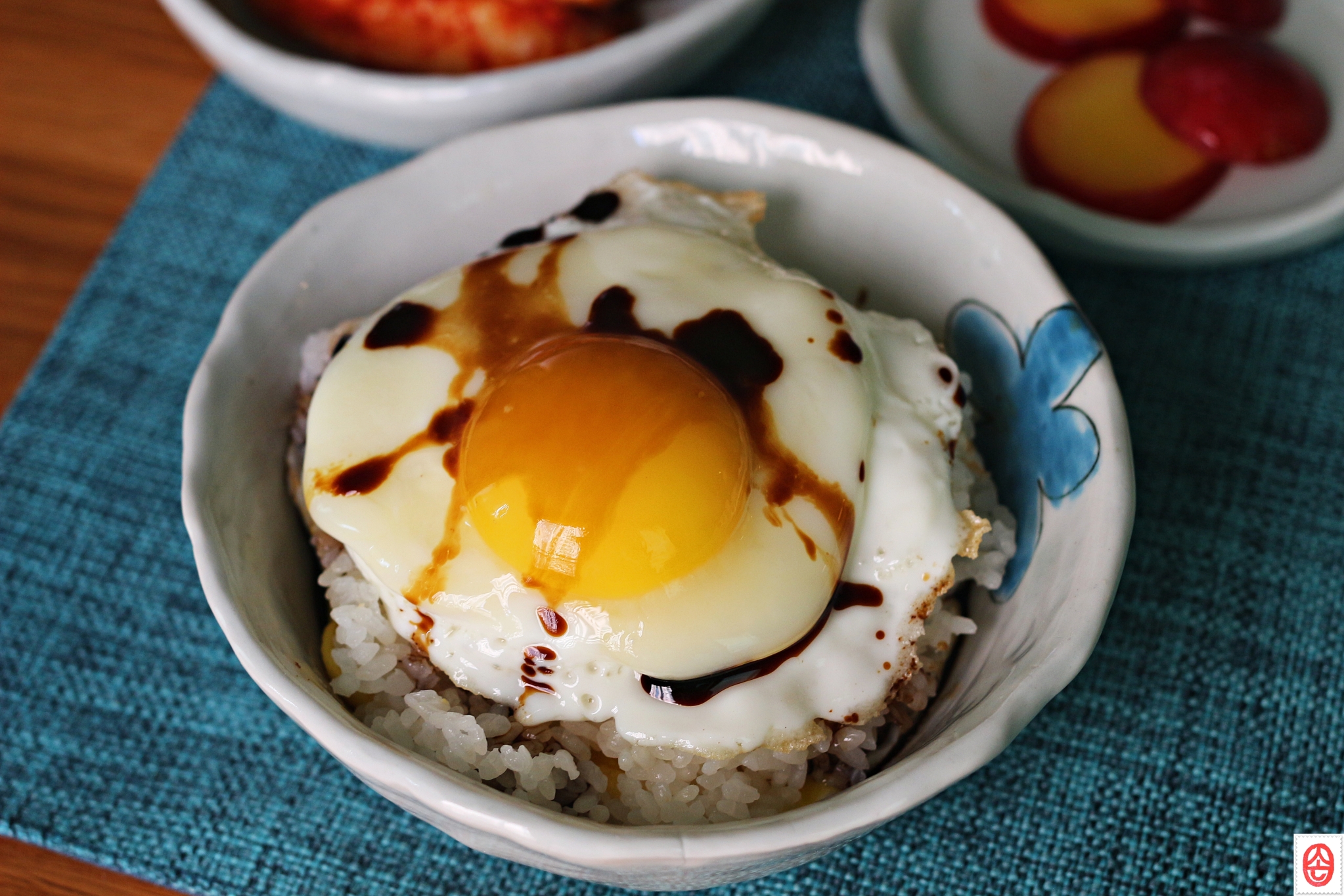 Eggs up. Необычный завтрак из яиц. Японский завтрак из яиц. Интересная идея для завтрака из яиц. Китайские Завтраки из яиц.